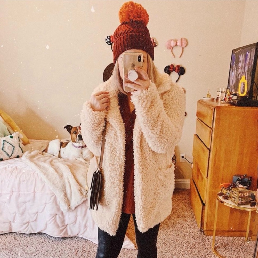 Molly Green Teddy Bear Coat Size Medium Pockets Open Sherpa Soft Cream - Picture 2 of 10